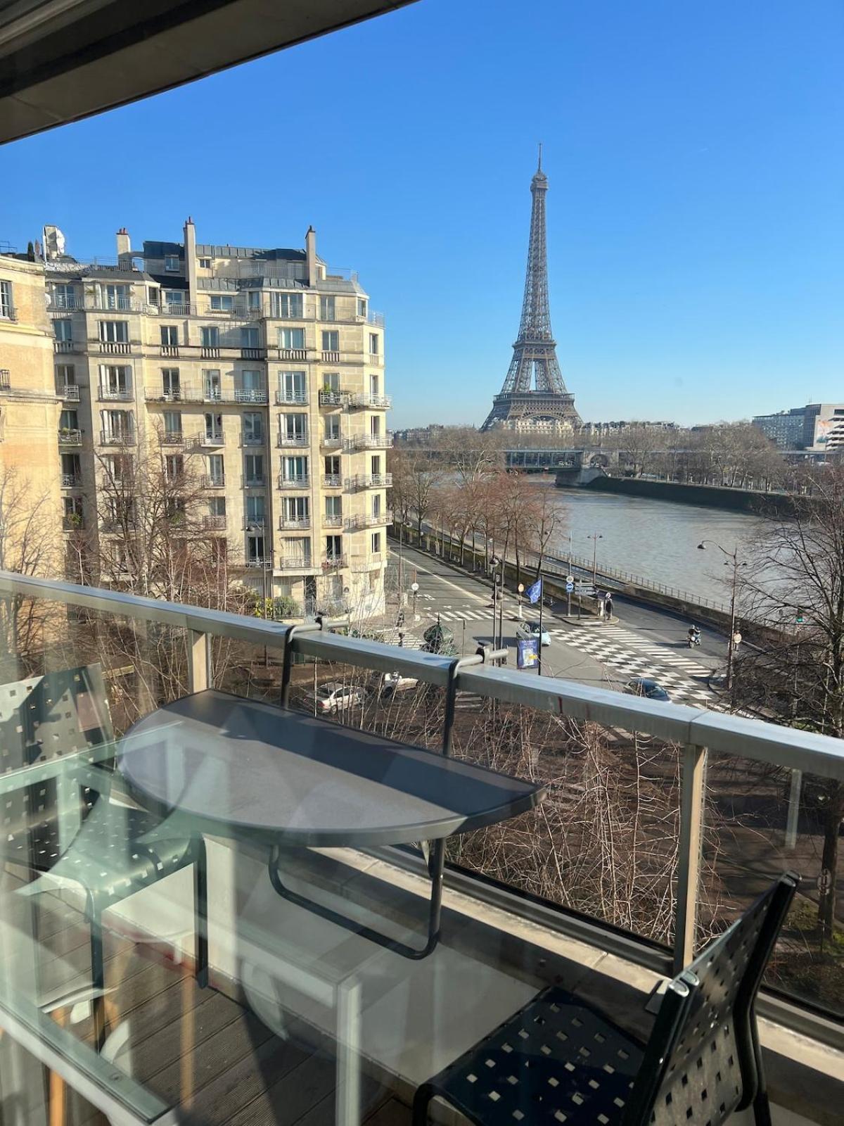 Luxury View Eiffel Tower 16th Trocadero Parijs